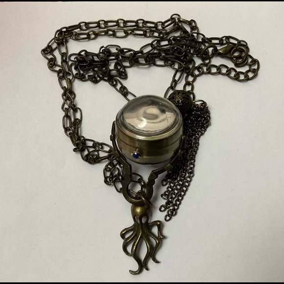 Vintage STEAMPUNK Orb Octopus Charm Watch Necklace - Picture 9 of 9